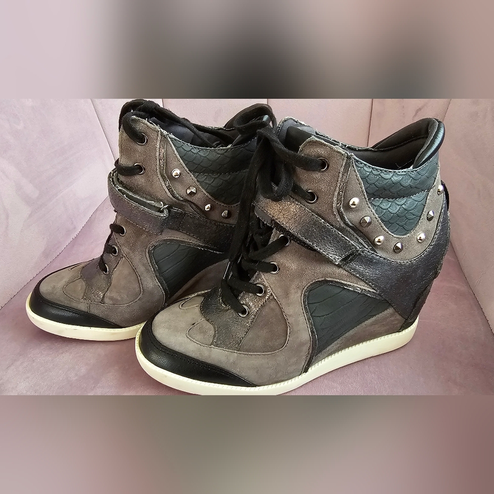 Vintage Hightop Guess Wedges Size 6.5 Grey